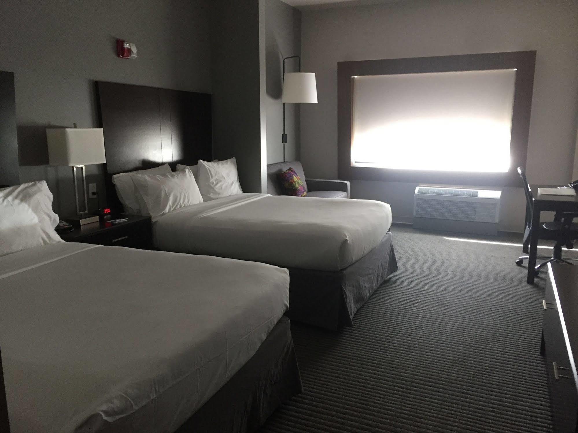 Holiday Inn Express And Suites Tahlequah By Ihg Экстерьер фото